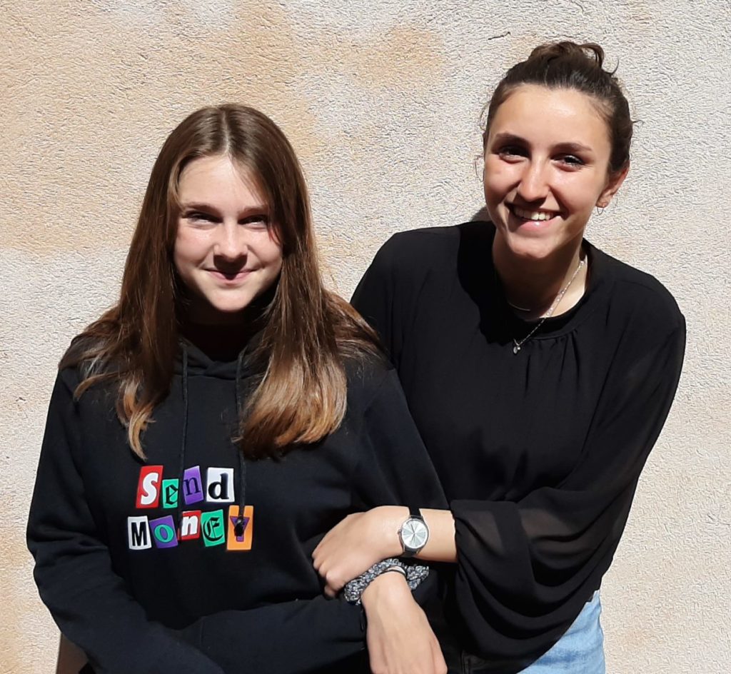 Camille et Marie-Lou, lycéennes de terminale, ont participé à la session révisions à Lérins du printemps 2022.